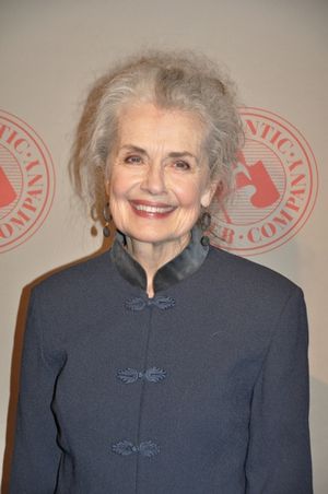 Mary Beth Peil Photo