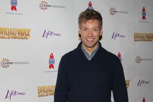 Barrett Foa Photo