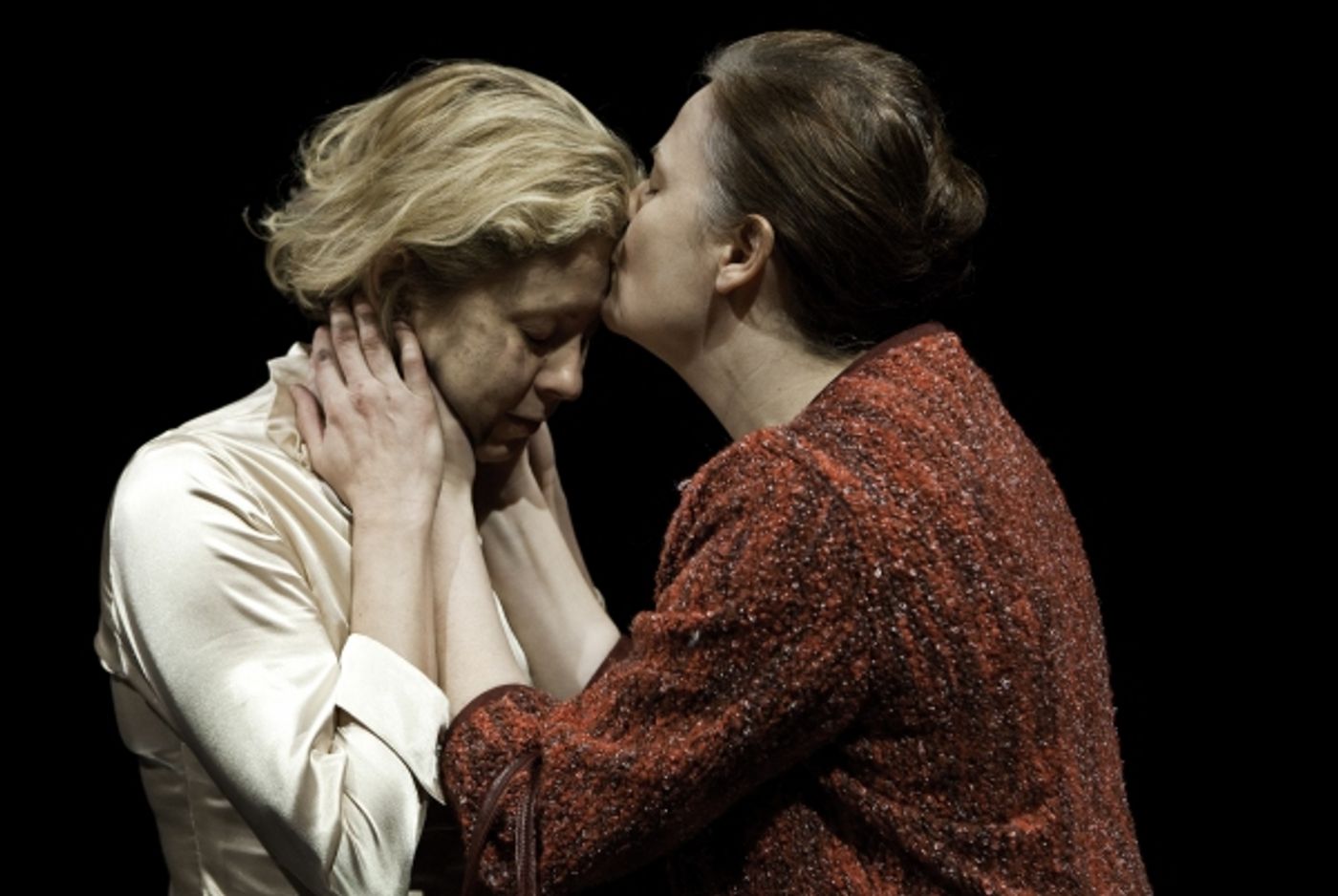 Photo Flash: Tarragon Theatre's SMALL ROOM Production Photos  Image