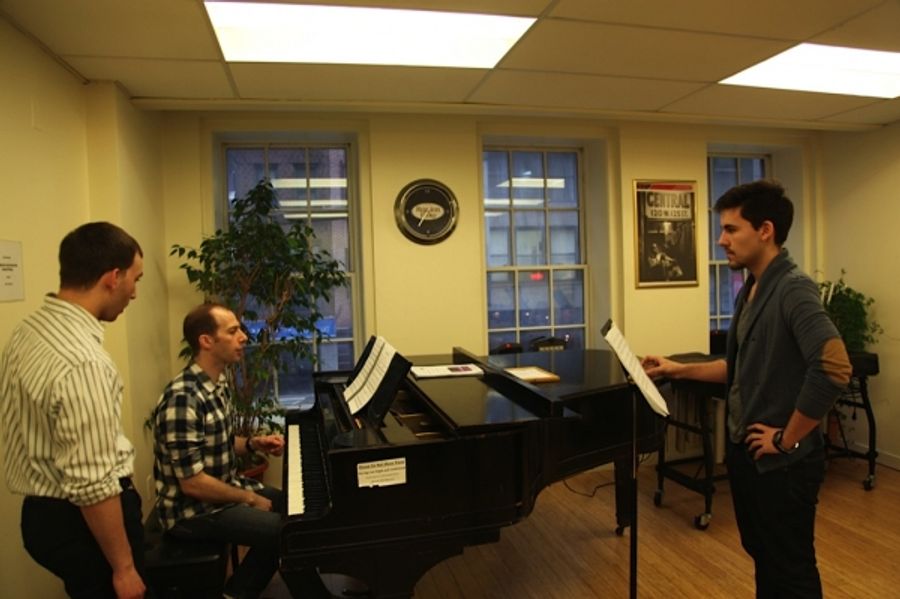 Photo Flash: Old Library Theatre’s NEXT TO NORMAL Cast Meets Charlie Alterman Image