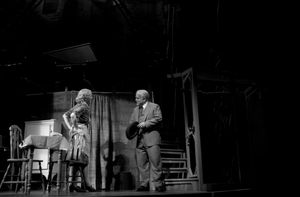 Linda Emond and Philip Seymour Hoffman @ BroadwayWorld Linda Emond and Philip Seymour Hoffman Photo