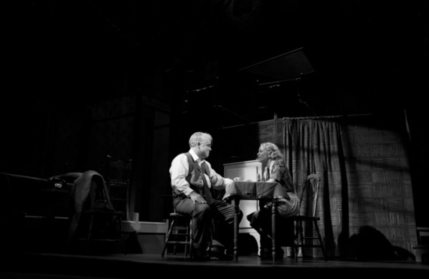 Photo Flash: First Look at DEATH OF A SALESMAN Starring Andrew Garfield & Philip Seymour Hoffman!  Image