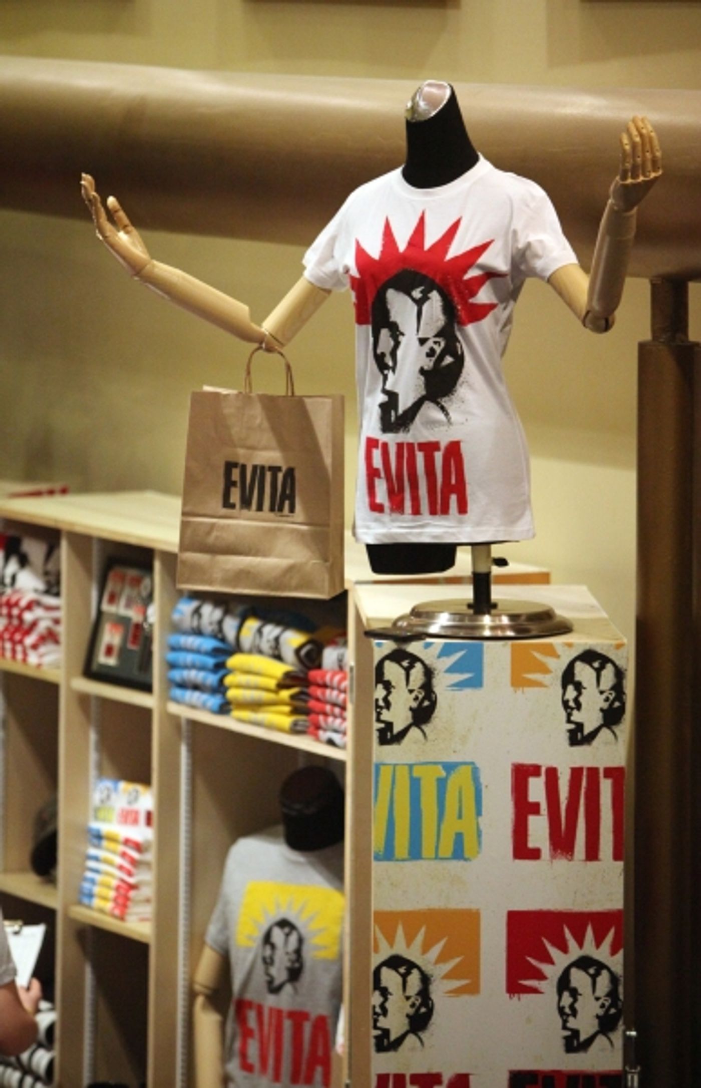 Photo Coverage: EVITA's First Preview Curtain Call  Image