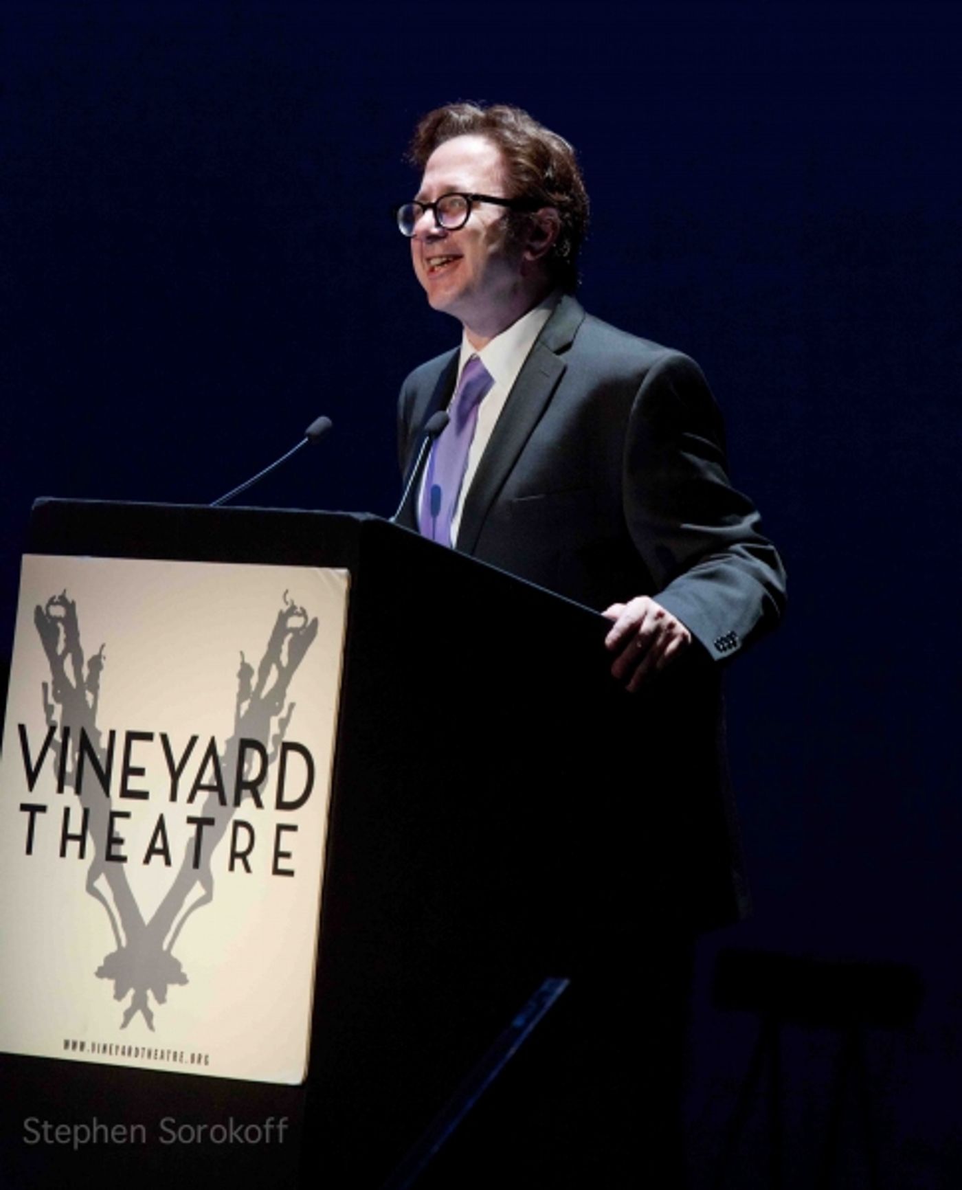 Photo Coverage: Debra Messing, Marlo Thomas & More Honor Linda Lavin at Vineyard Theatre  Image