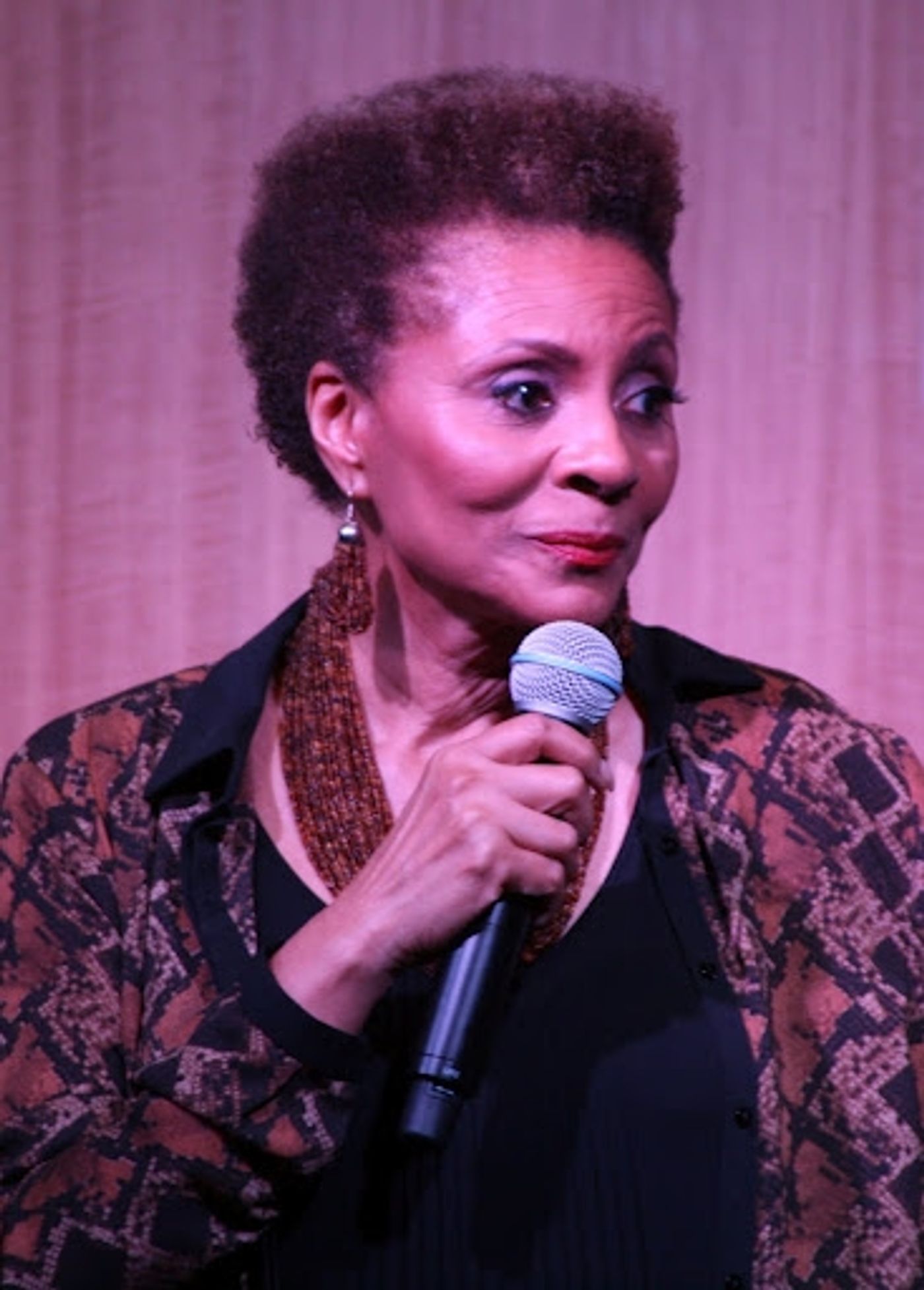Photo Flash: Leslie Uggams Performs Live at Barnes & Noble  Image
