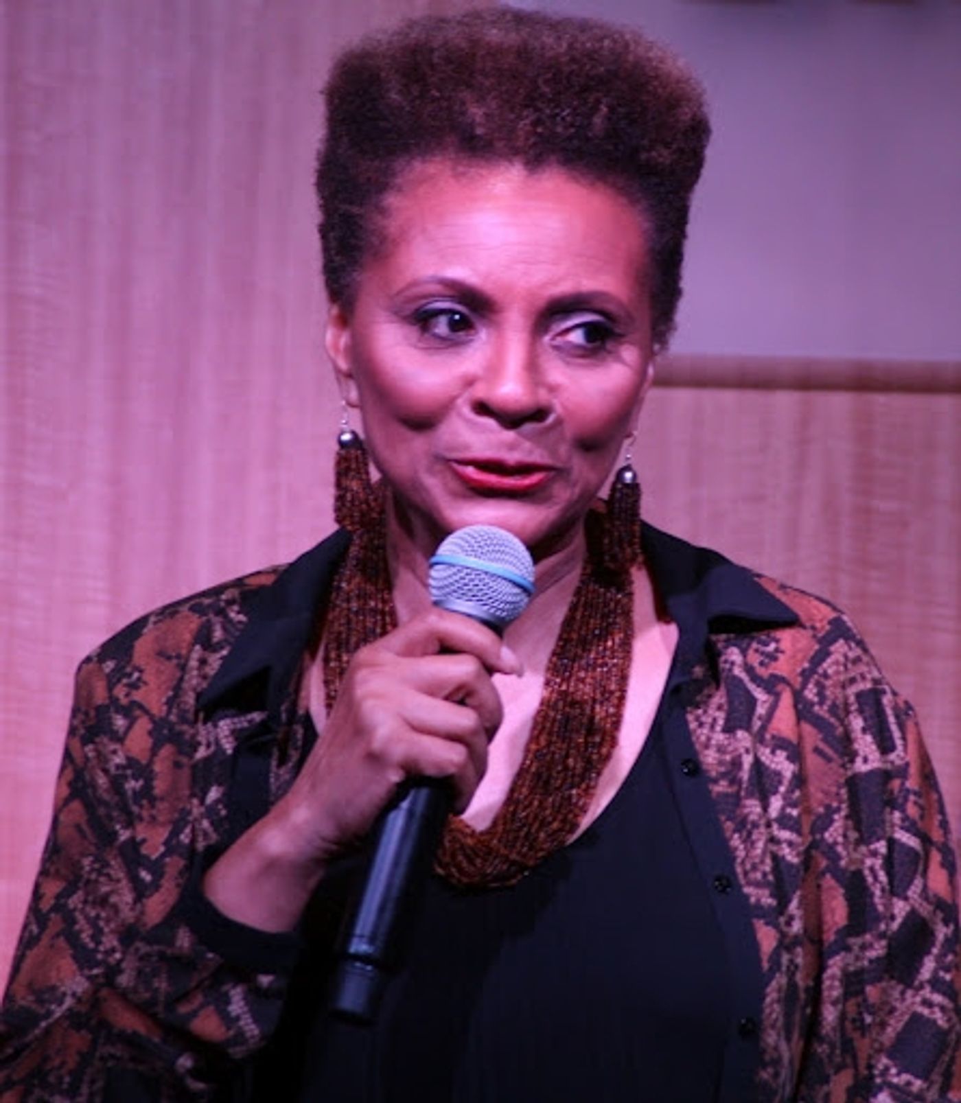 Photo Flash: Leslie Uggams Performs Live at Barnes & Noble  Image