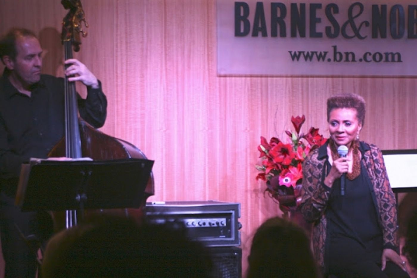 Photo Flash: Leslie Uggams Performs Live at Barnes & Noble  Image