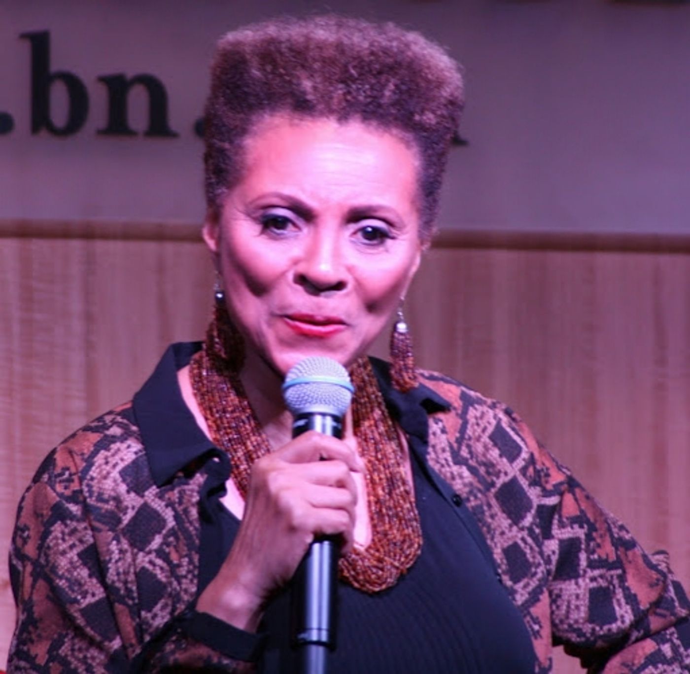 Photo Flash: Leslie Uggams Performs Live at Barnes & Noble  Image