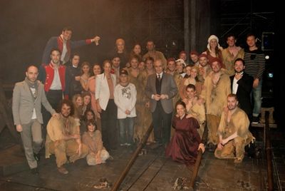 Josep Carreras y la compania de Miserables Photo