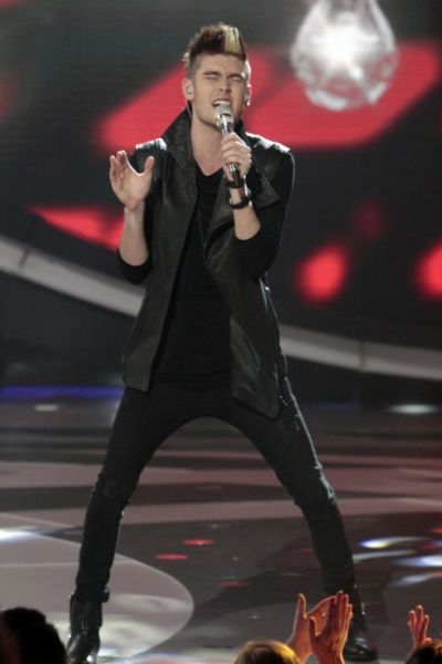 Colton Dixon Photo