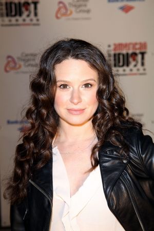 Katie Lowes Photo