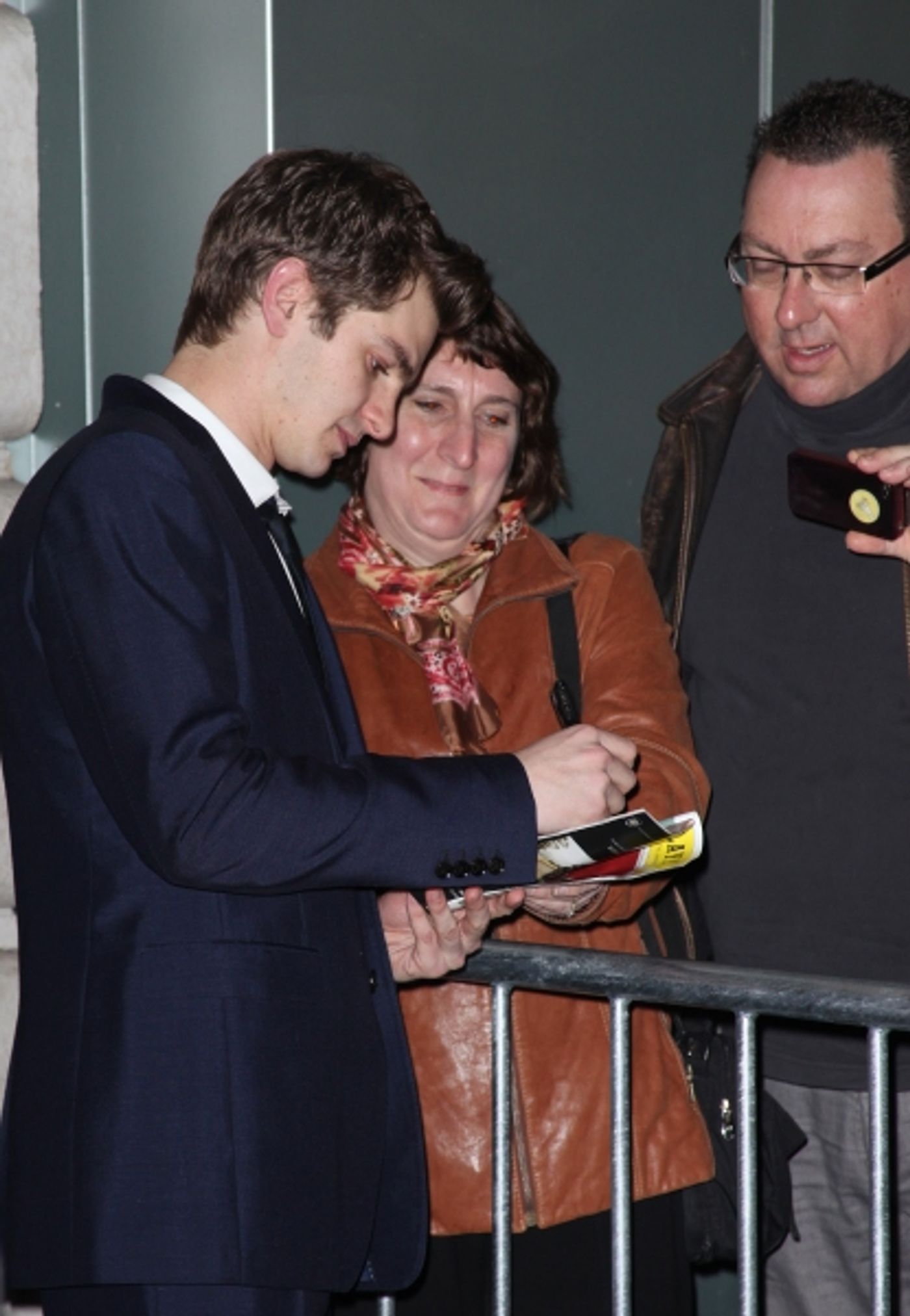 Photo Coverage: Opening Night at the DEATH OF A SALESMAN Stage Door!  Image