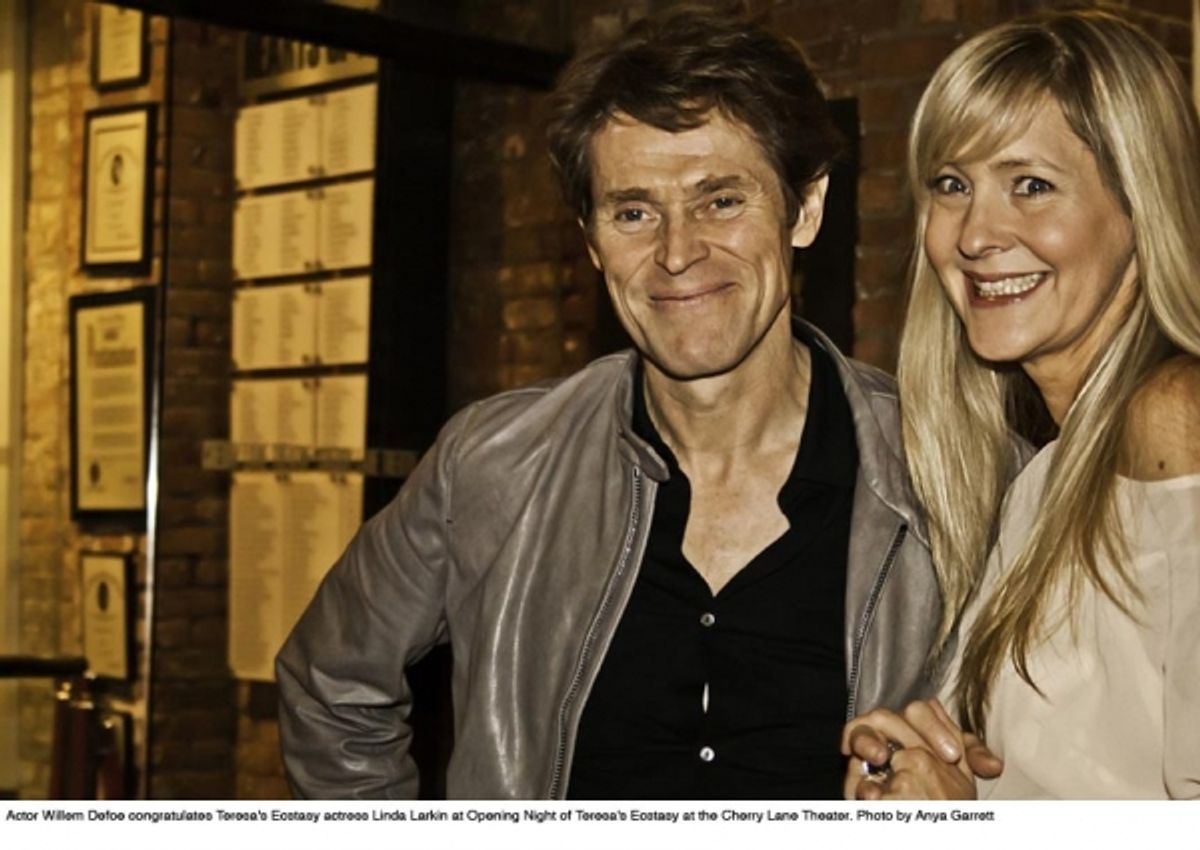 Willem Defoe and Linda Larkin  at 