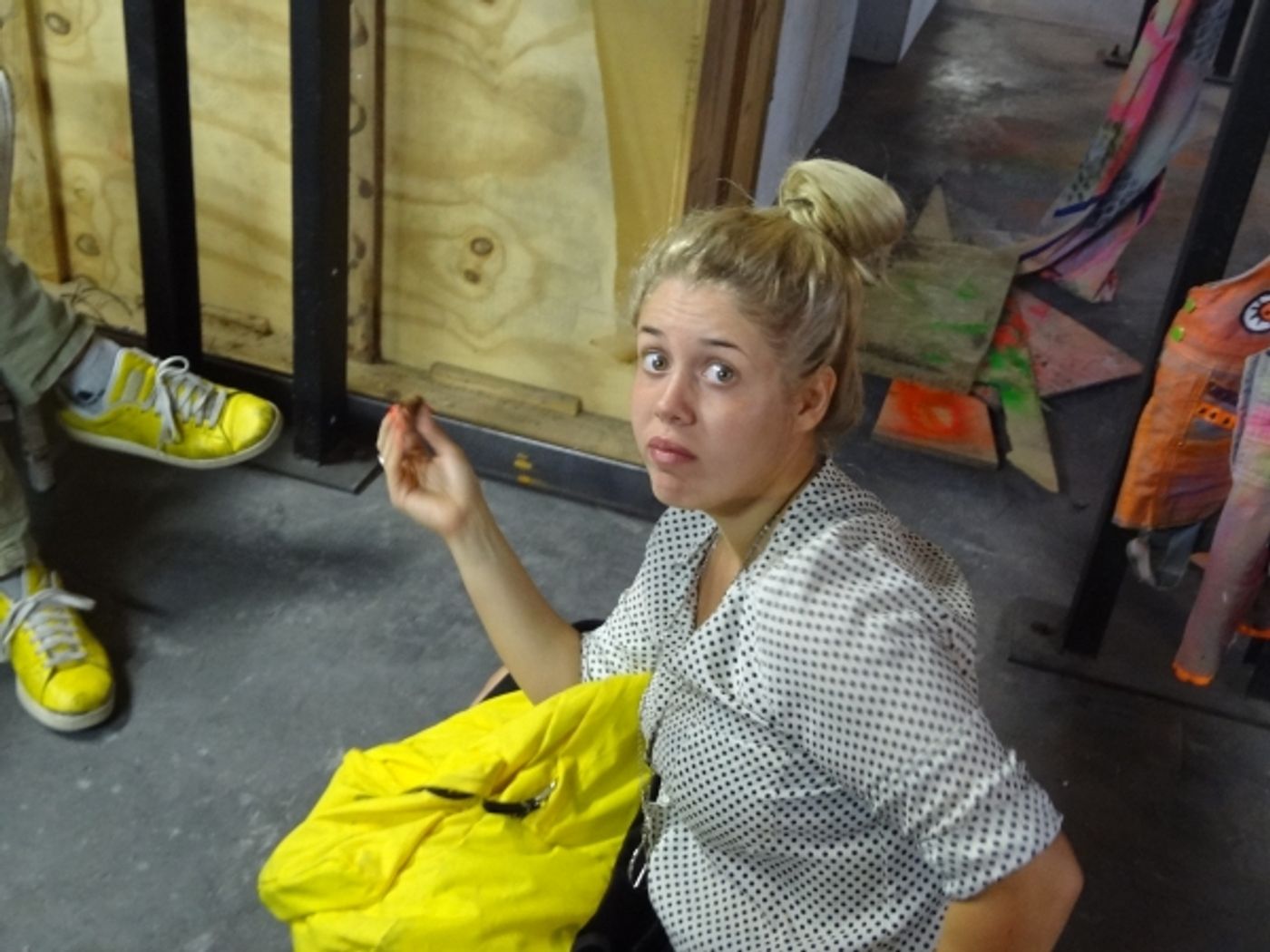 Photo Coverage: 'La Parka' se prepara para salir a escena  Image