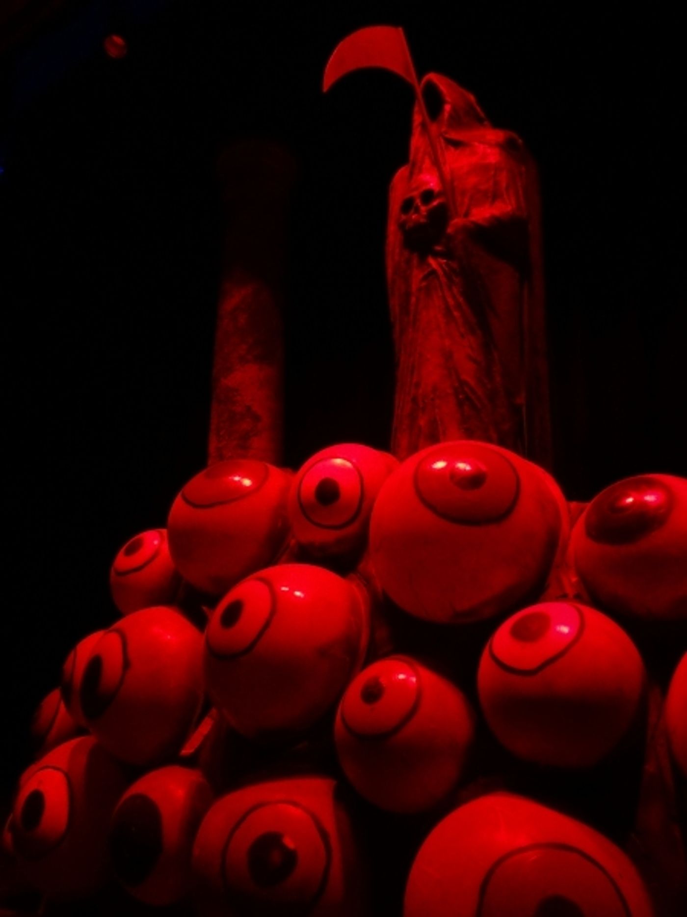 Photo Coverage: 'La Parka' se prepara para salir a escena  Image