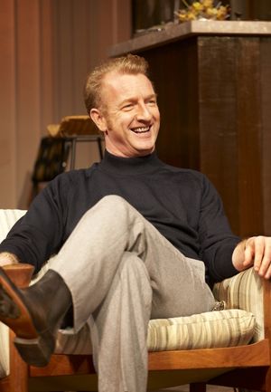Steffan Rhodri Photo