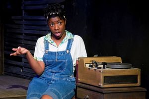 Danielle Thompson as Vivian Strong Photo