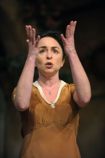Samantha Spiro Photo