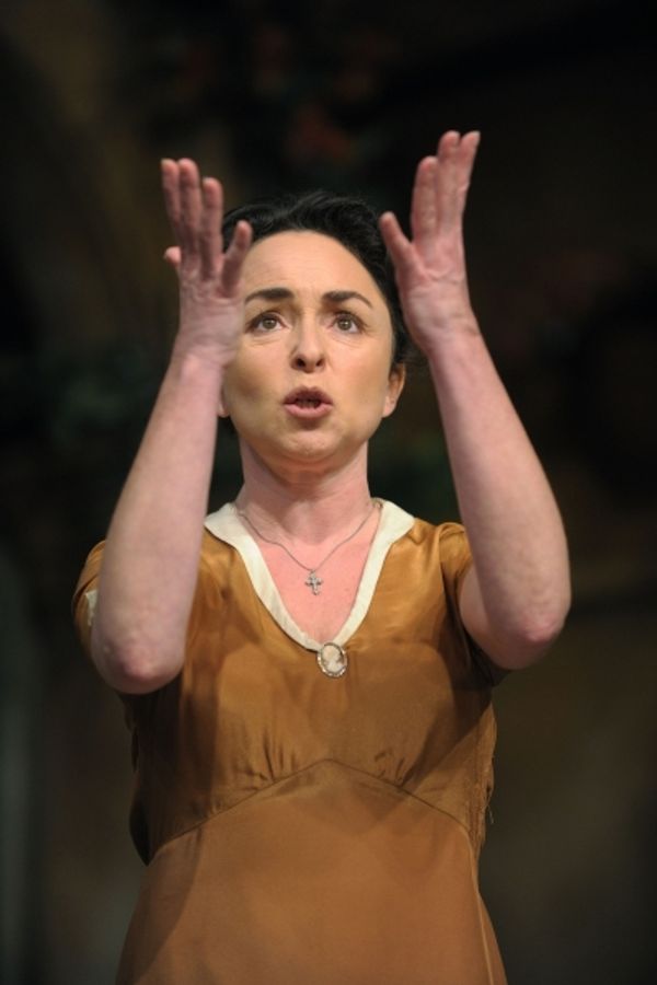 Samantha Spiro Photo