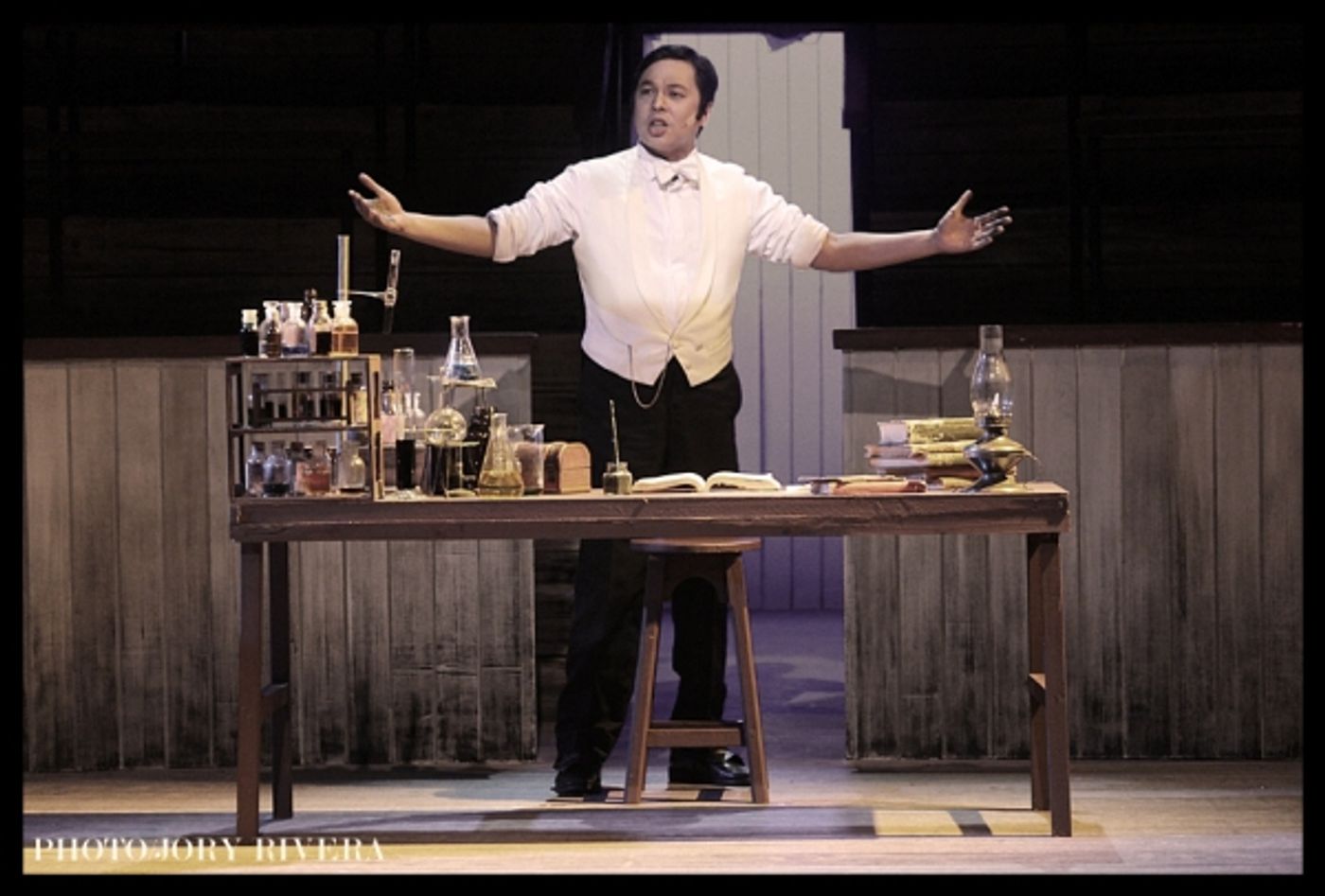 Photo Flash: JEKYLL AND HYDE Opens in Manila  Image