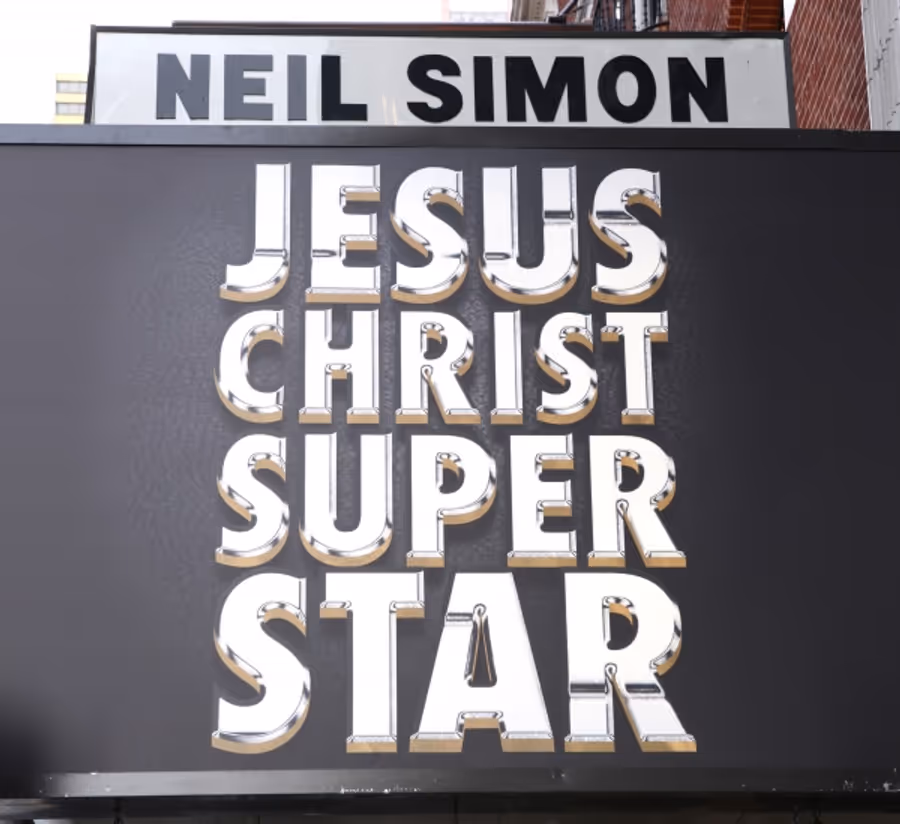 Photo Coverage:  JESUS CHRIST SUPERSTAR - Gypsy Robe Ceremony Image
