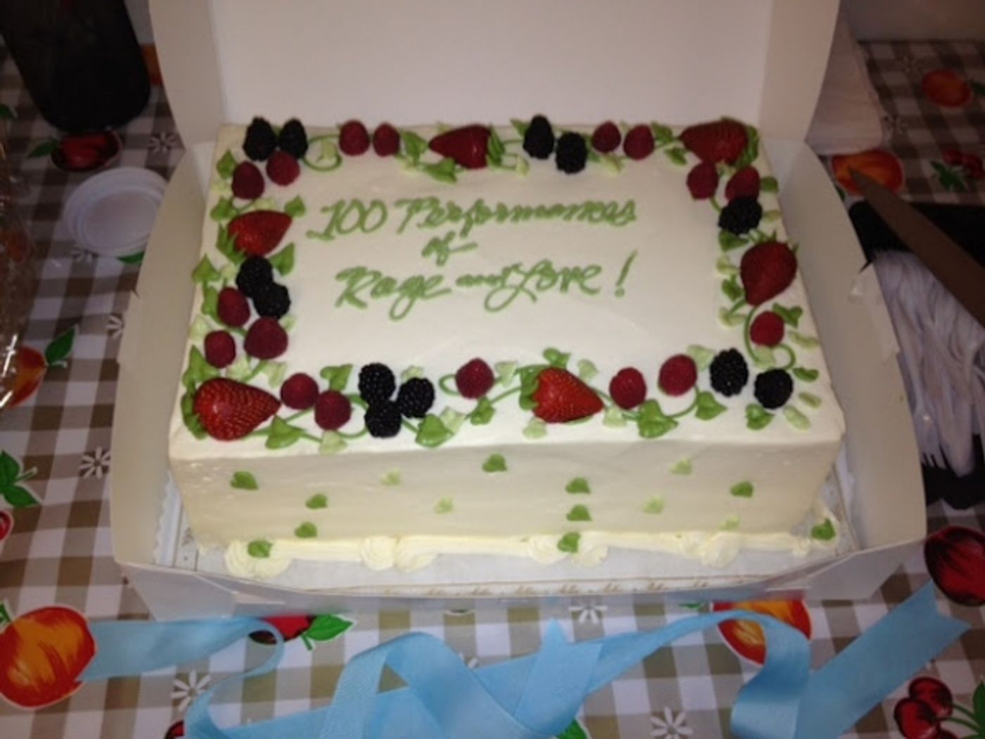 Photo Flash: AMERICAN IDIOT National Tour Celebrates 100 Performances Photo Flash: AMERICAN IDIOT National Tour Celebrates 100 Performances Image