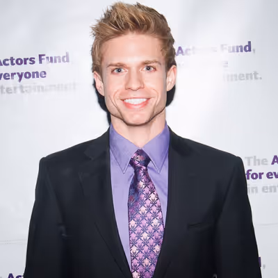 Hunter Ryan Herdlicka Photo