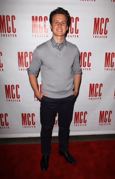 Jonathan Groff  Photo