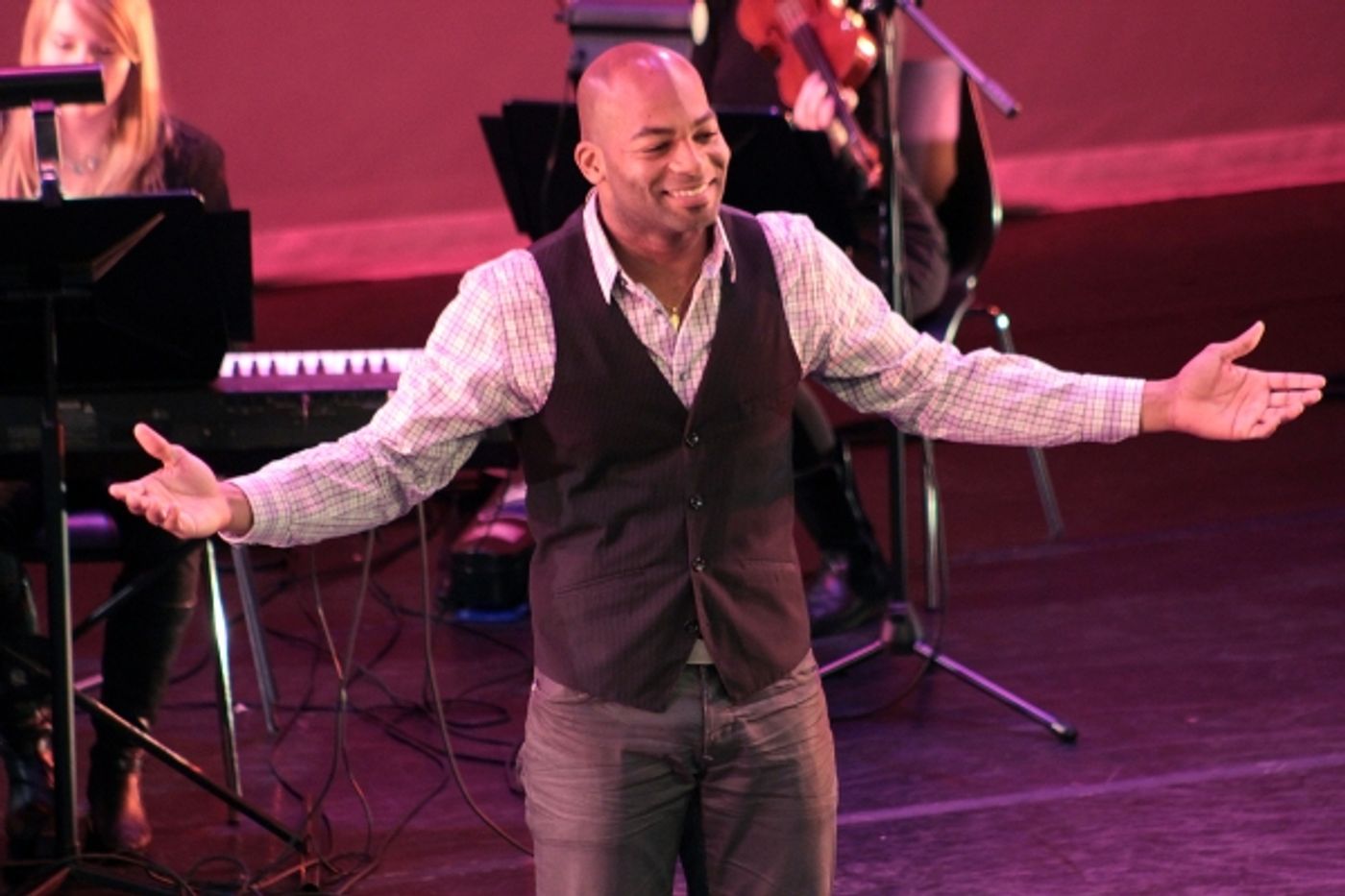 Photo Coverage: BD Wong, Brian Stokes Mitchell, et al. at PASSING IT ON  Image
