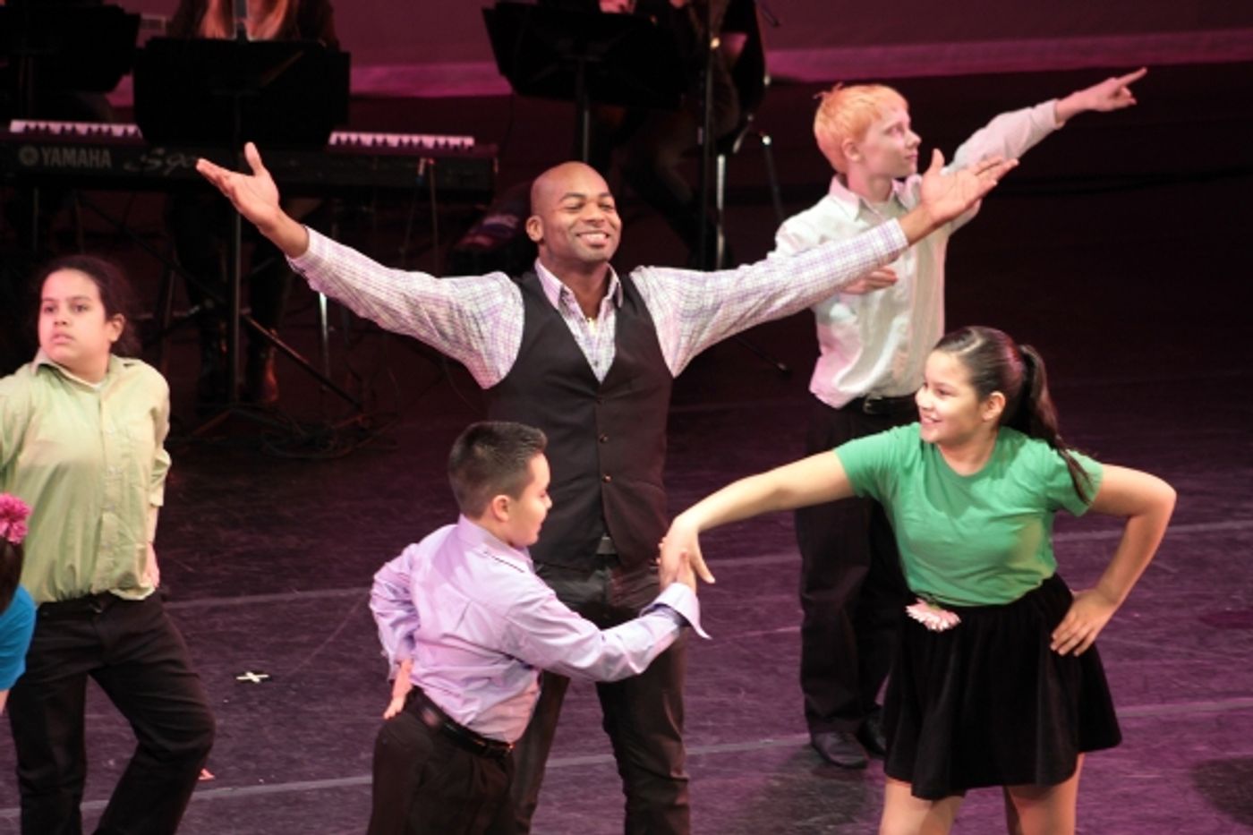 Photo Coverage: BD Wong, Brian Stokes Mitchell, et al. at PASSING IT ON  Image