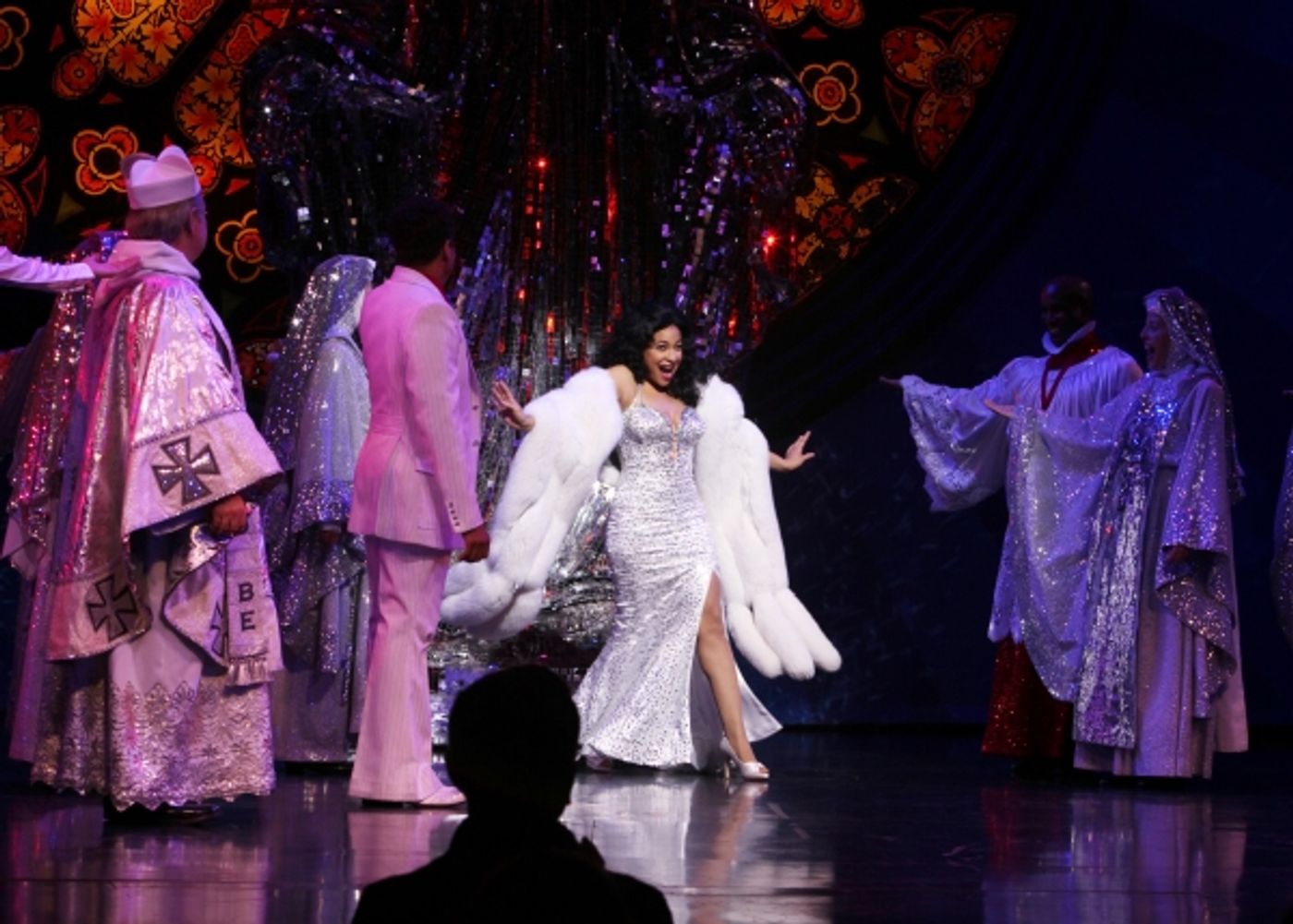 Photo Coverage: Raven-Symone Takes Debut Bow in SISTER ACT  Image