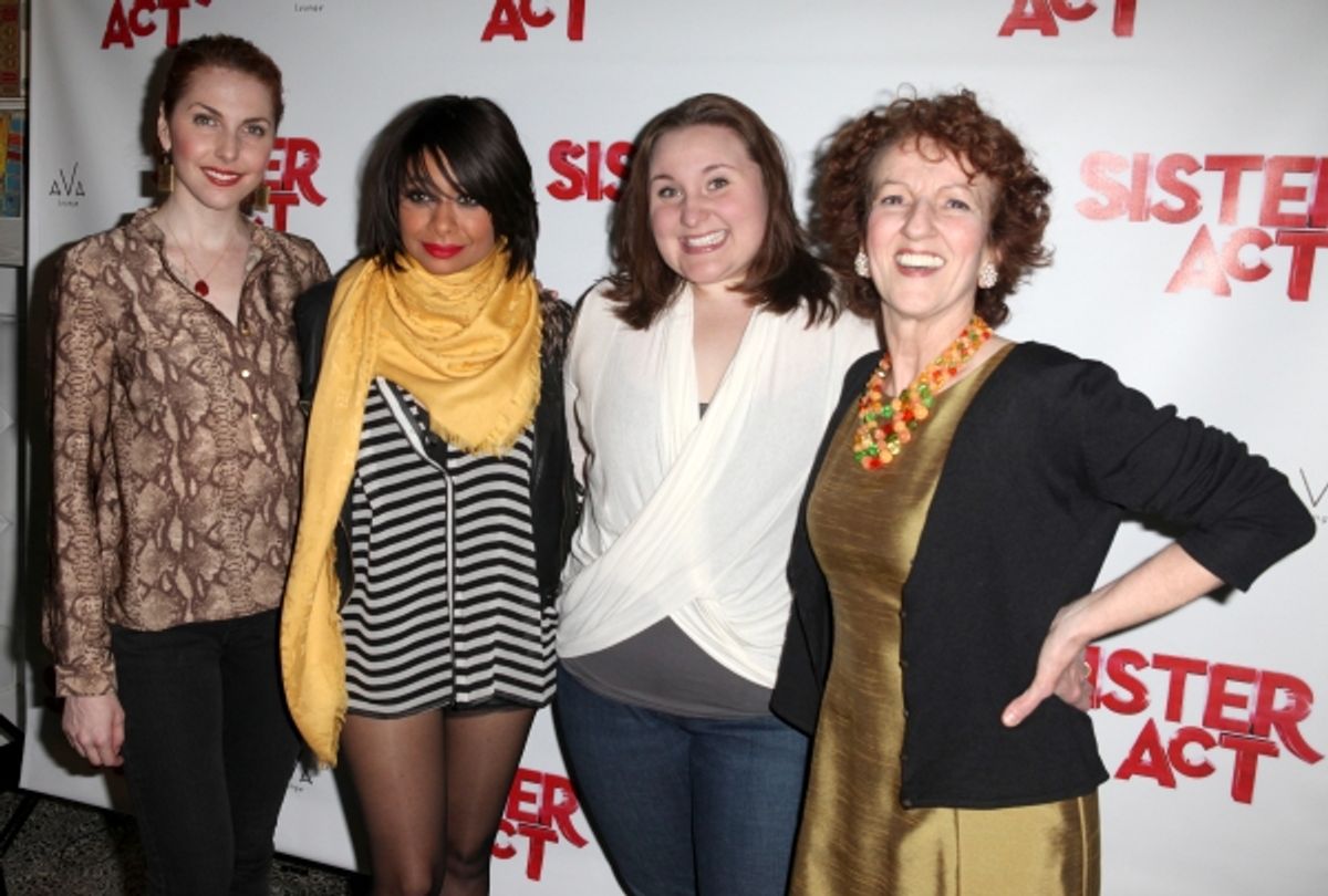 Marla Mindelle, Sarah Bolt & Audrie Neenan with Raven Symone at 