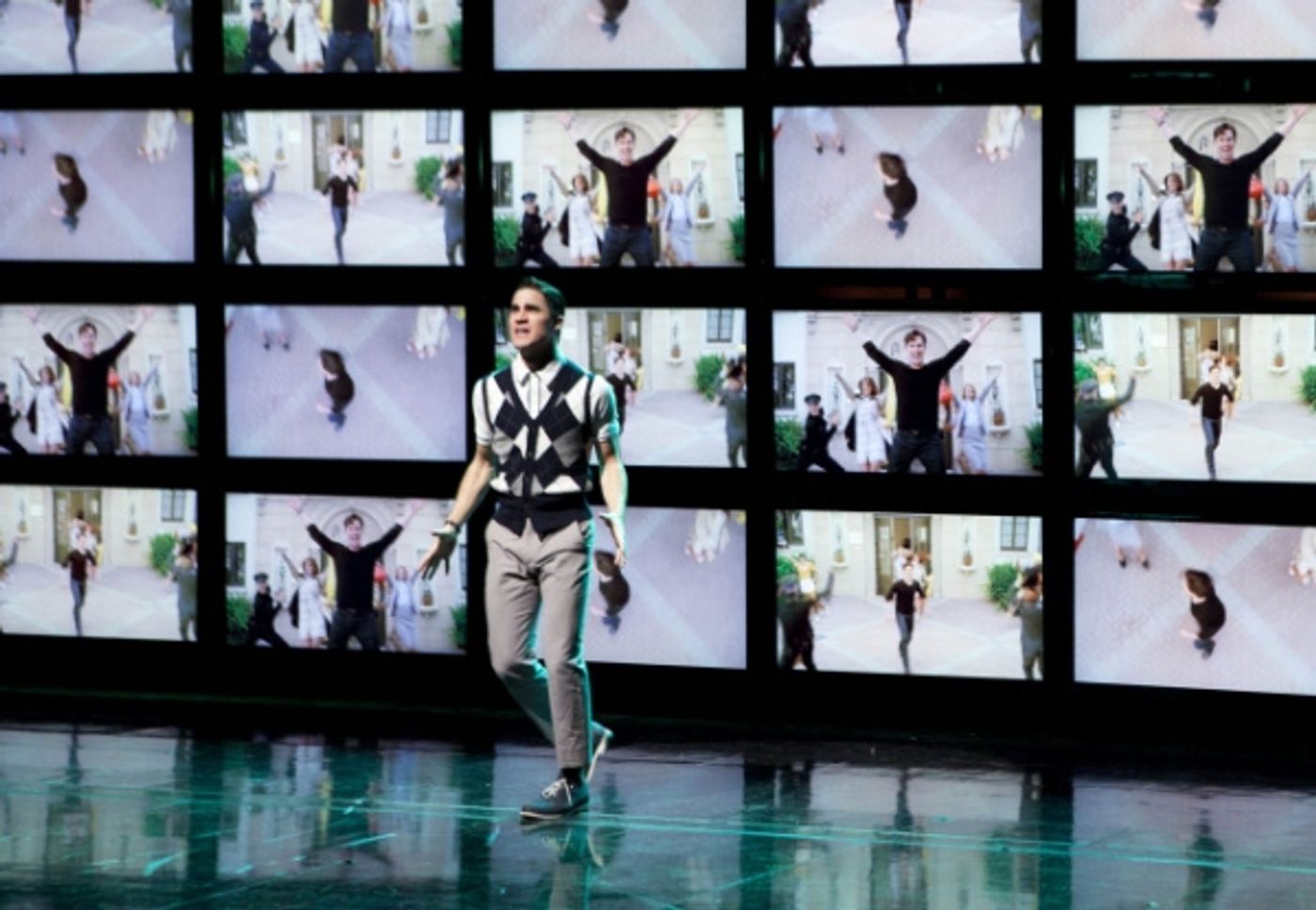 Photo Flash: First Look at Matt Bomer on GLEE's 'Big Brother' Episode  Image