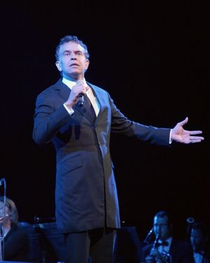 Brian Stokes Mitchell Photo