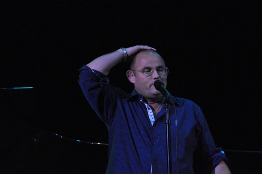Photo Coverage: Ronan Tynan Plays Staten Island's St. George Theatre Image