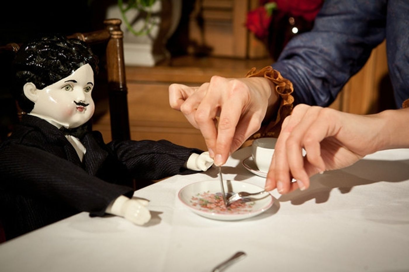 Photo Flash: Stolen Chair Presents Jody Flader in THE BACHELORS' TEA PARTY  Image