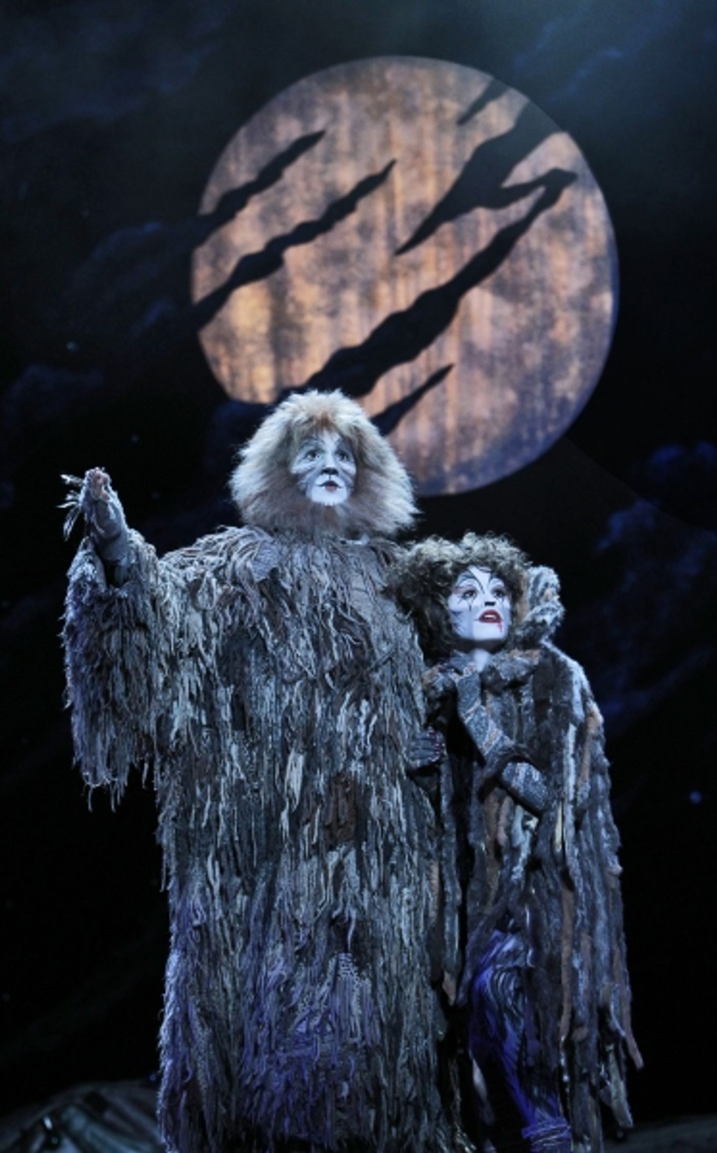 Photo Flash: CATS Returns to the Paramount Theatre, 4/17-22  Image