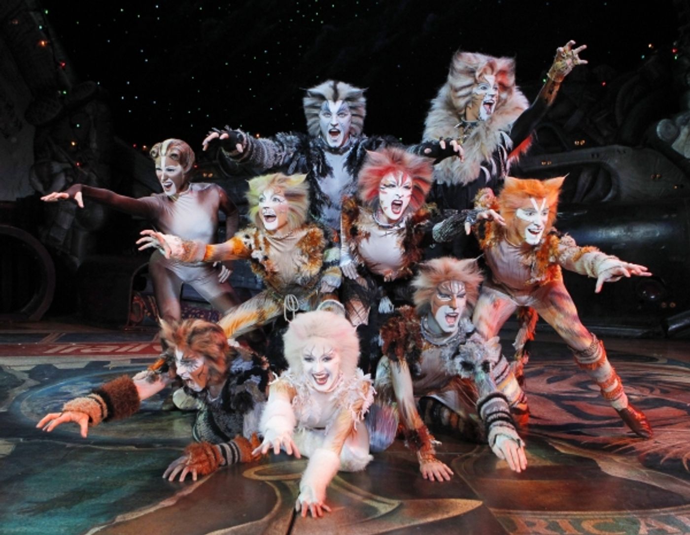 Photo Flash: CATS Returns to the Paramount Theatre, 4/17-22  Image