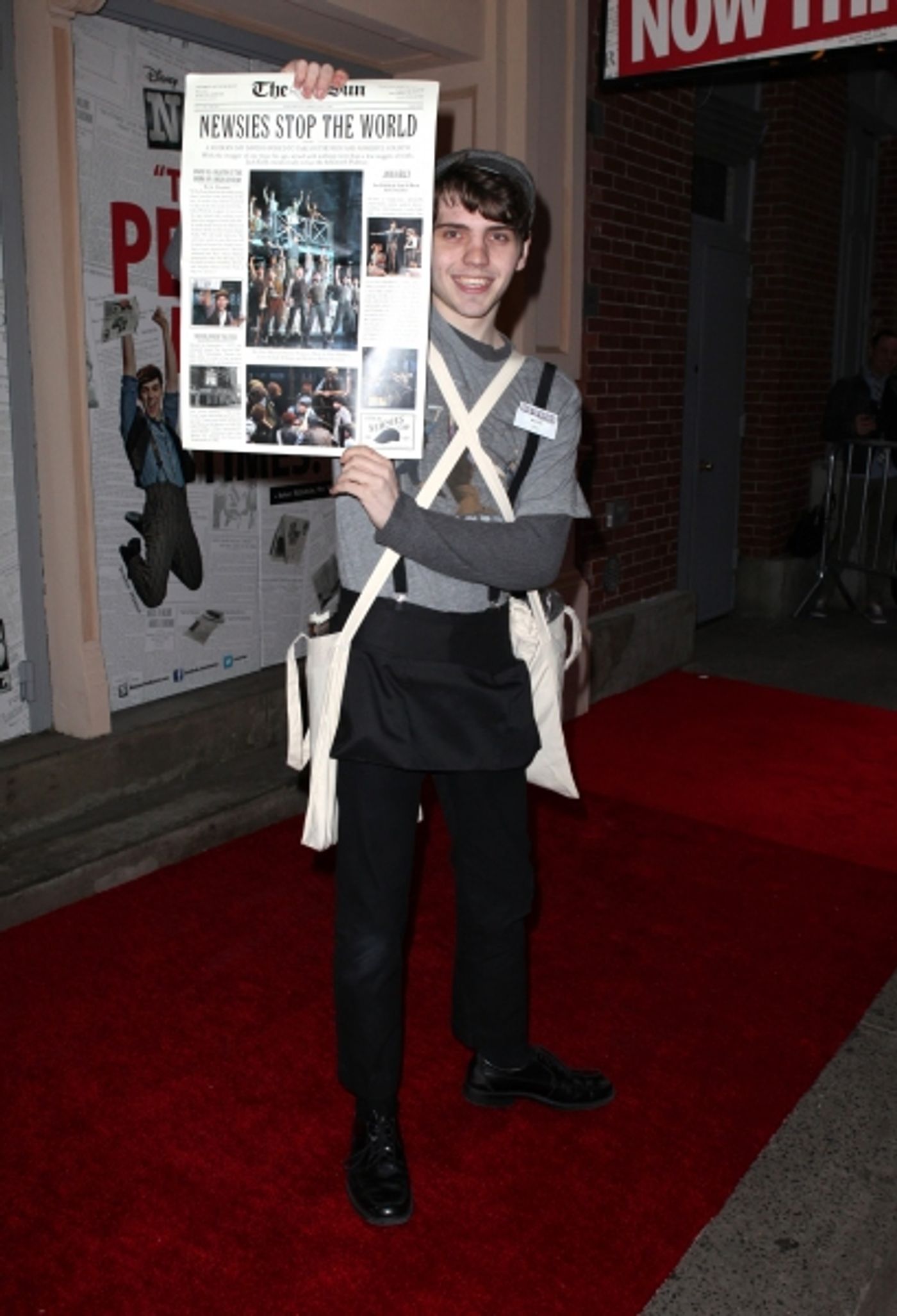 Photo Coverage: NEWSIES Opening Night Theatre Arrivals!  Image