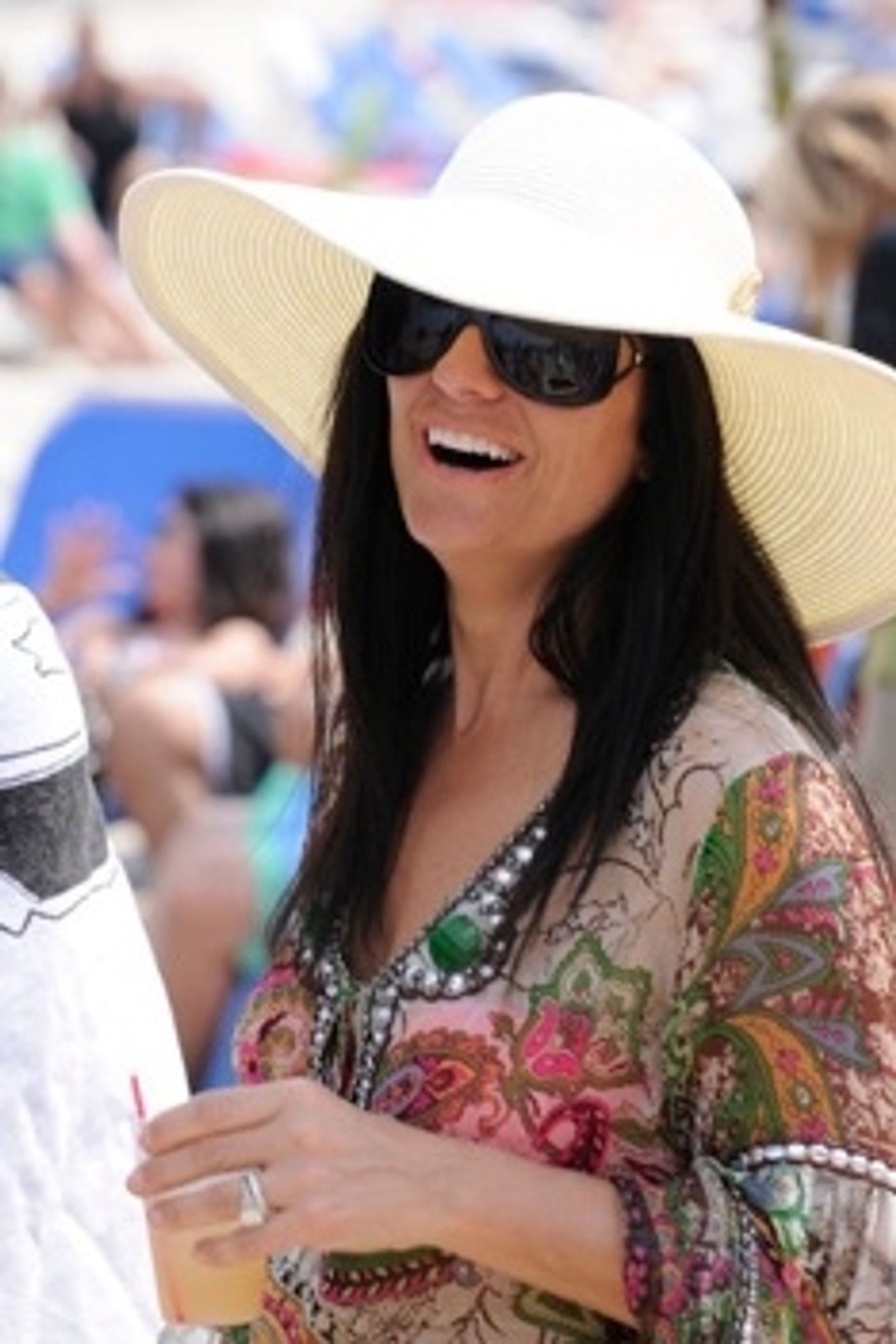 Photo Flash: First Look - THE REAL HOUSEWIVES OF NJ Season 4 Premiering 4/22 Photo Flash: First Look - THE REAL HOUSEWIVES OF NJ Season 4 Premiering 4/22 Image