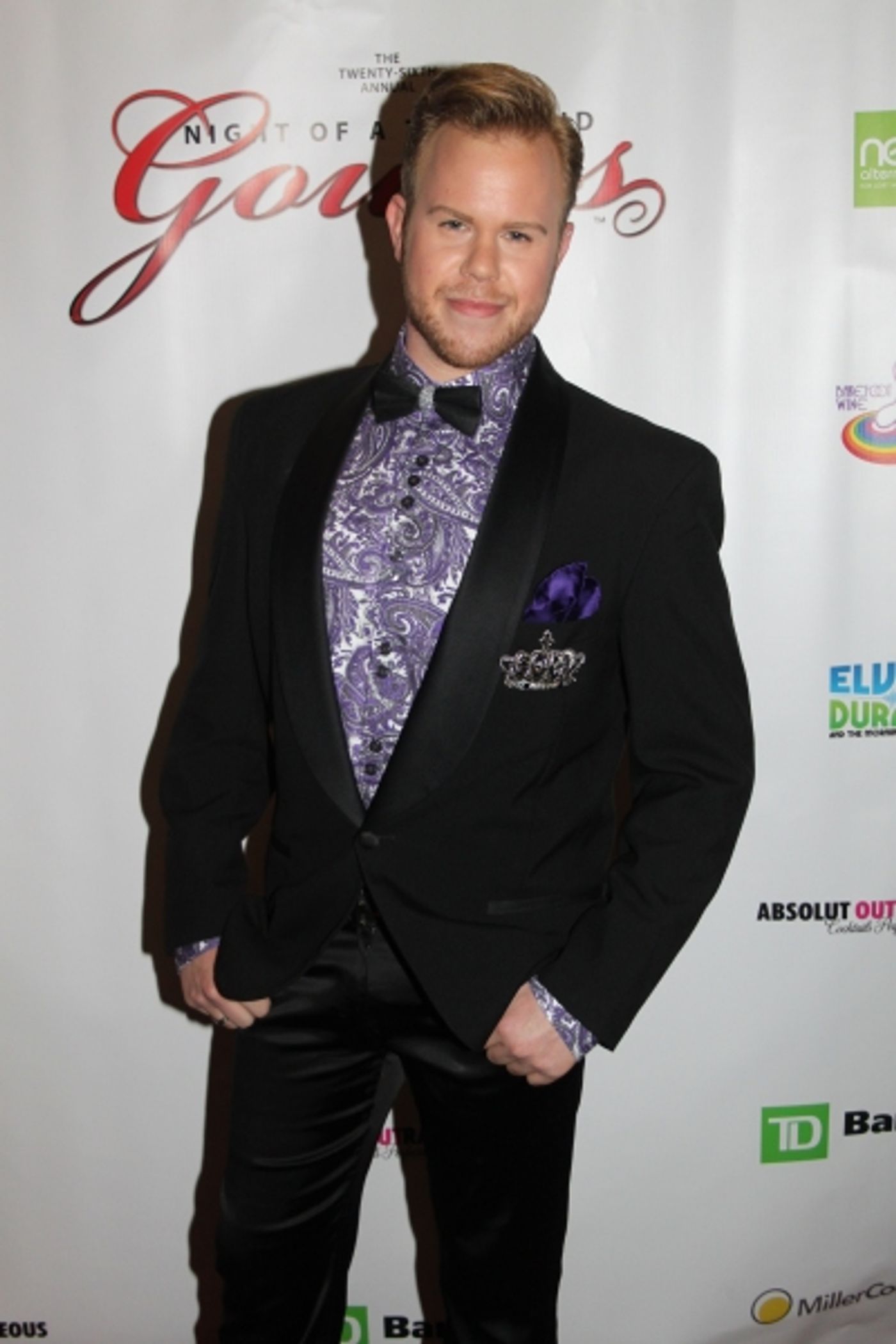 Photo Flash: Night of 1000 Gowns Red Carpet!  Image