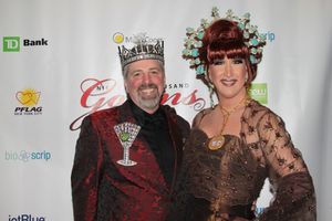 Anne Tique escorted by Ron @ BroadwayWorld Anne Tique escorted by Ron Photo