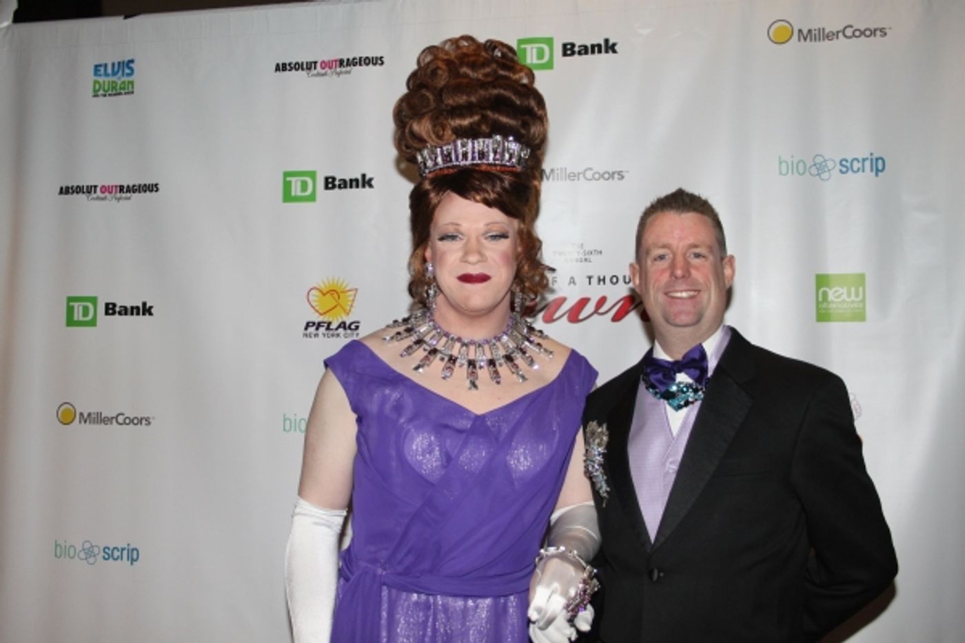Photo Flash: Night of 1000 Gowns Red Carpet!  Image