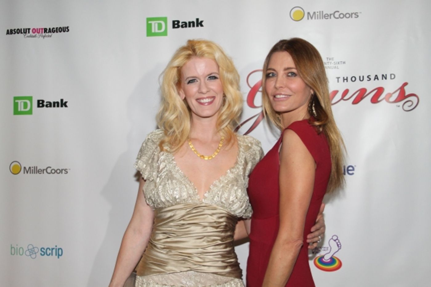Photo Flash: Night of 1000 Gowns Red Carpet!  Image