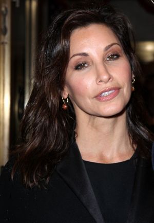 Gina Gershon @ BroadwayWorld Gina Gershon Photo