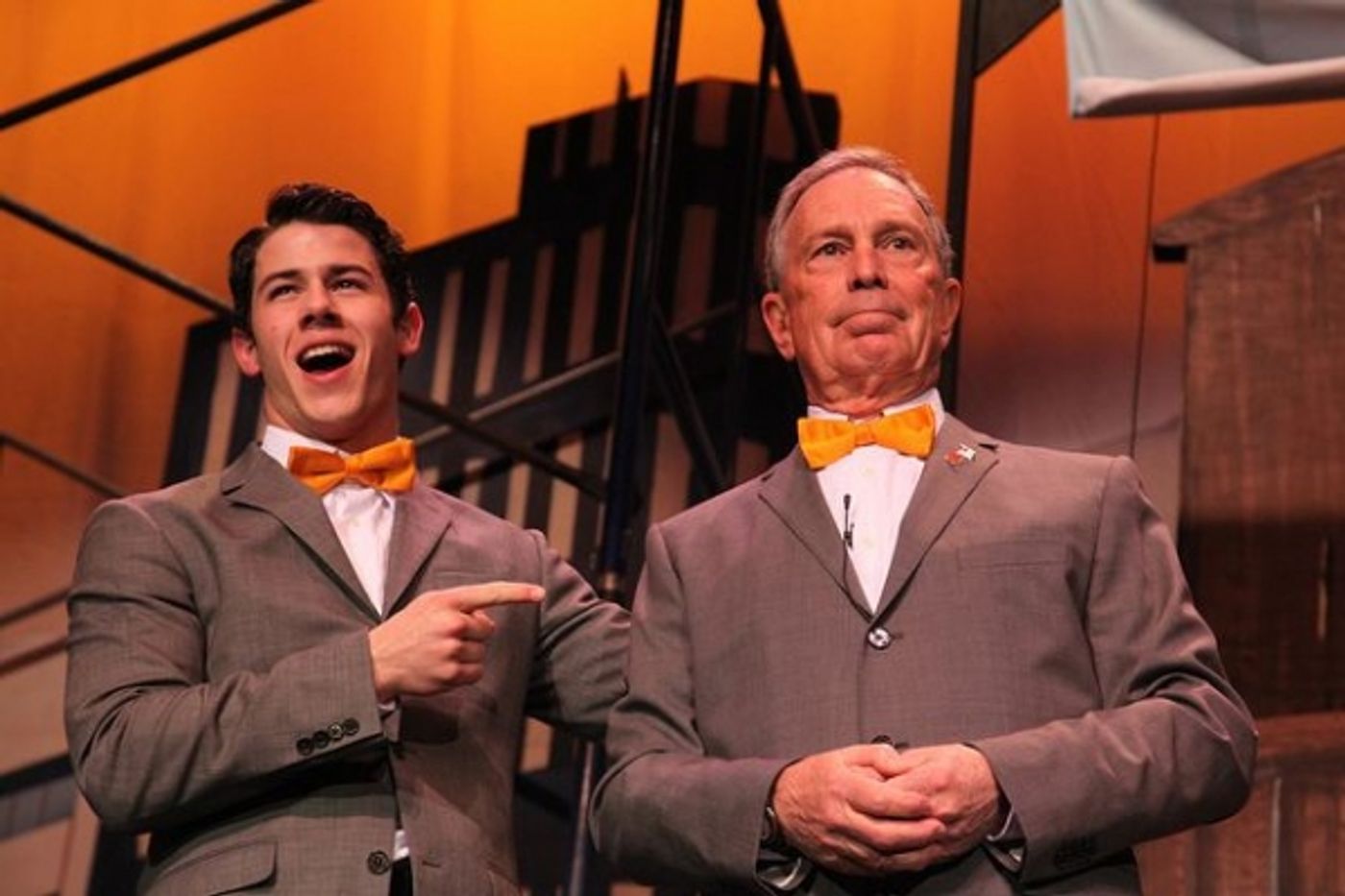 Photo Flash: HOW TO SUCCEED Cast Performs with Mayor Bloomberg at Inner Circle!  Image