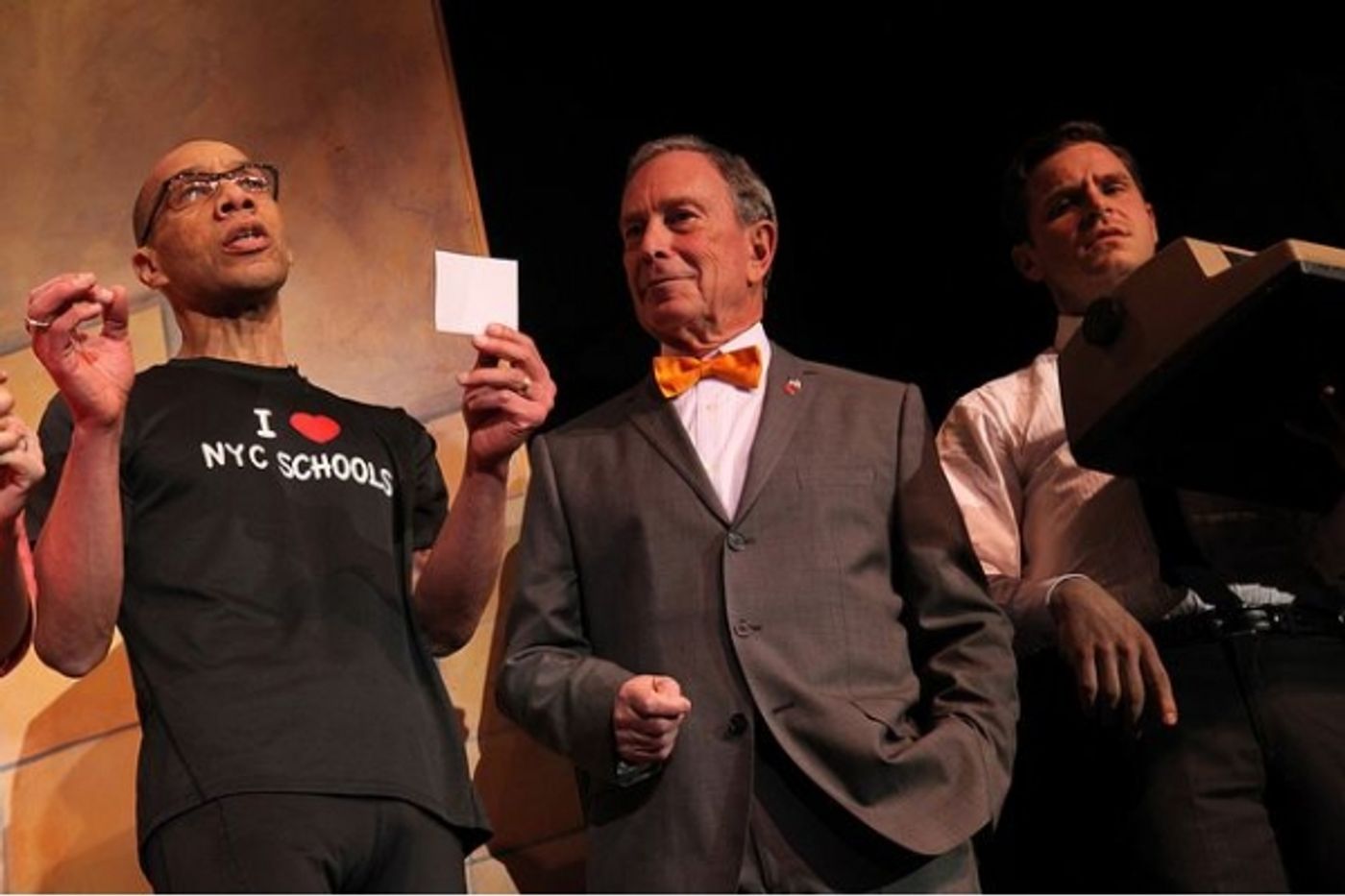 Photo Flash: HOW TO SUCCEED Cast Performs with Mayor Bloomberg at Inner Circle!  Image