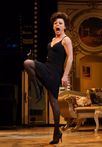 Tracie Bennett  Photo