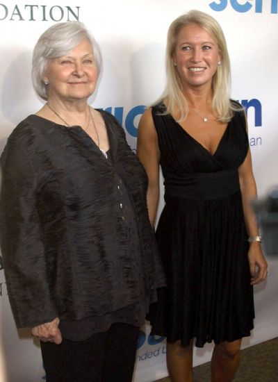 Joanne Woodward and Claire Newman Photo