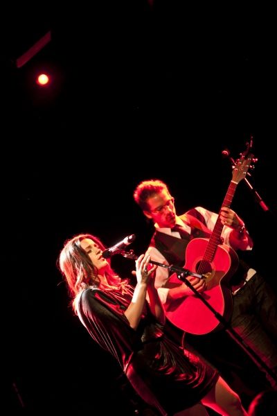 Carrie Manolakos Photo